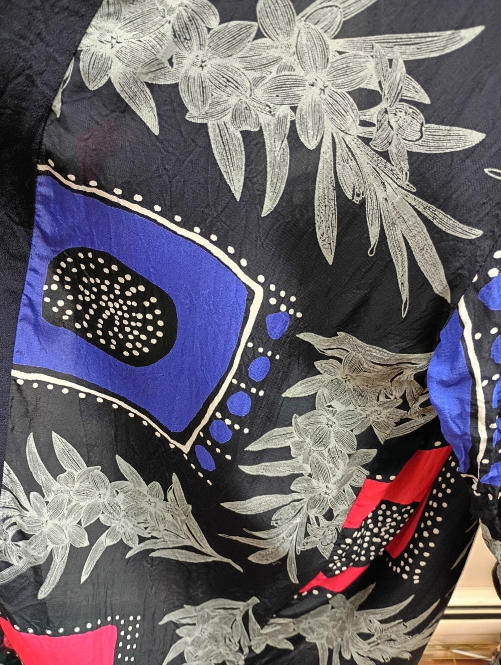 Pappagallo Vintage Black Cardigan with Teal Accent and Cream Florals - Picture 6 of 6